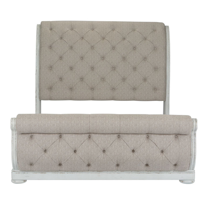 Abbey Park King California Sleigh Bed, Dresser & Mirror